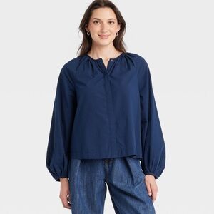 NWT Universal Thread Balloon Long Sleeve Round Neck Cotton Blouse Top Navy Sz M